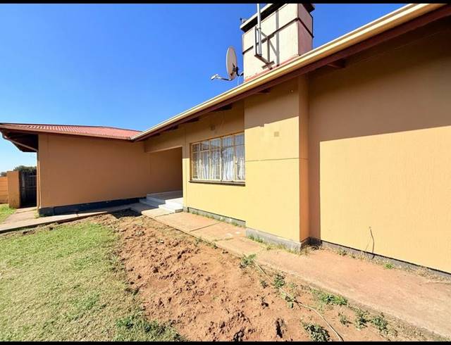 3 BEDROOM HOUSE FOR SALE IN VANDERBIJLPARK CW 4